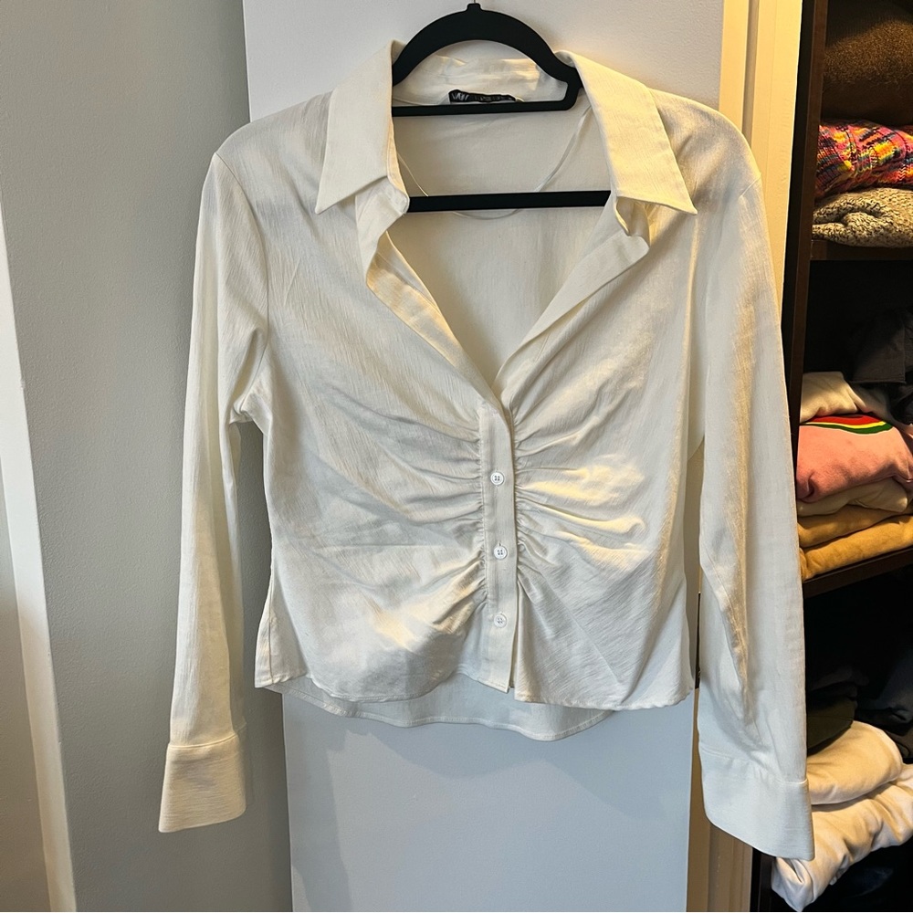 Zara ruched cropped button down size large